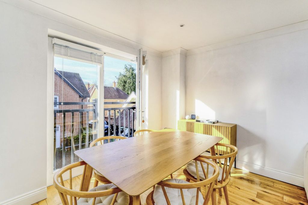 Additional image 5 of 2 bed flat for saleHankins Court, Winchester, Hampshire SO24