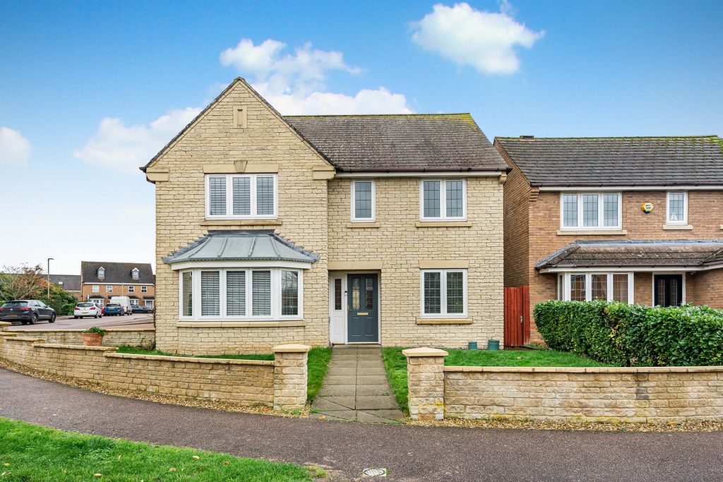 4 bed detached house for salePurslane Drive, Bicester OX26