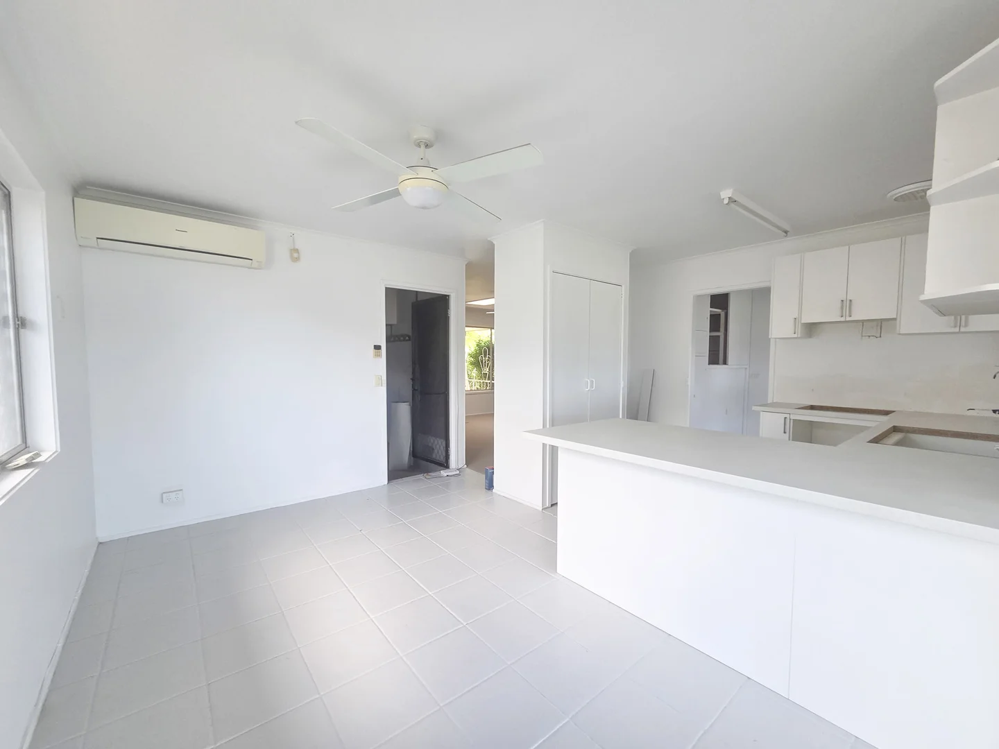 Additional image 5 of 102 Rio Vista Boulevard, Broadbeach Waters QLD 4218