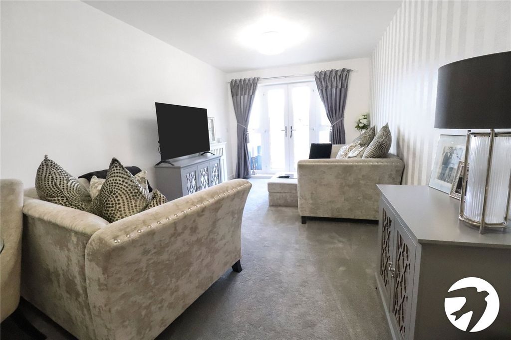 Additional image 3 of 2 bed flat for saleMorris Drive, Belvedere DA17