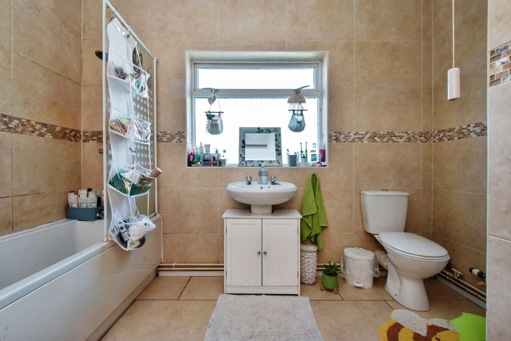 Additional image 10 of 4 bed terraced house for salePen Y Fon Street, Llanelli, Carmarthenshire SA15