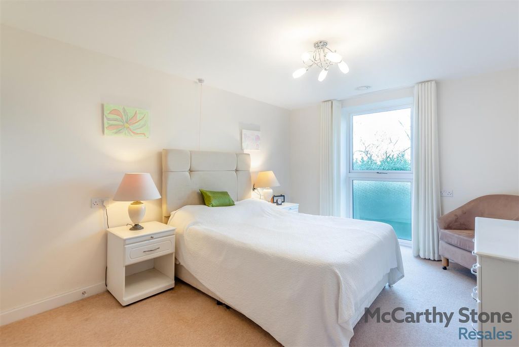 Additional image 10 of 2 bed flat for saleAusten Place, Lower Turk Street, Alton GU34