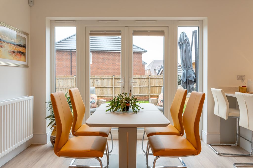 Additional image 3 of 4 bed terraced house for saleHen Chwarel Drive, Llanwern NP18