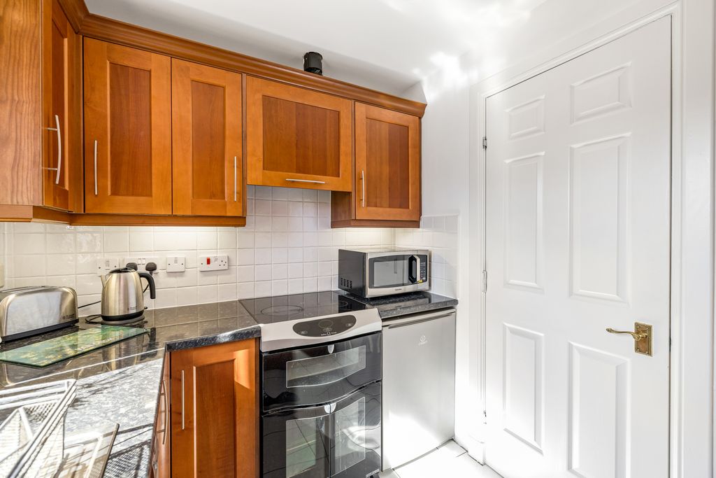 Additional image 6 of 2 bed flat for sale10/3 Liberton Place, Liberton, Edinburgh EH16