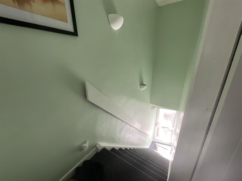 Additional image 3 of 2 bed flat for saleHigh Street, Llanelli SA15
