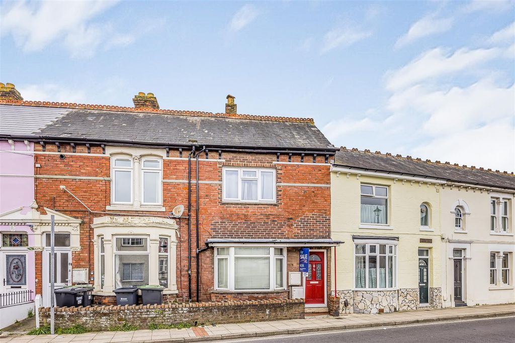 1 bed flat for saleNorth Street, Emsworth PO10
