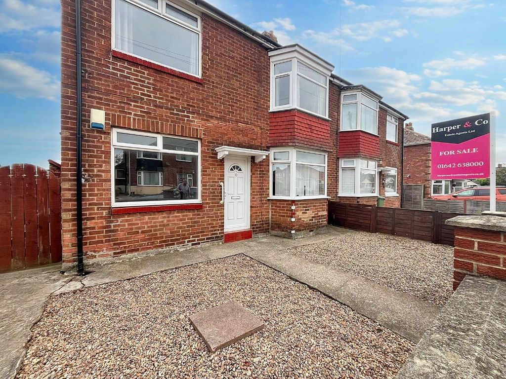 2 bed flat for saleGround Floor Flat, Belmont Avenue, Wolviston Court, Billingham TS22