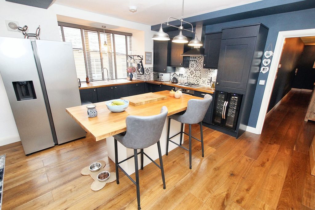 Additional image 12 of 2 bed flat for saleHollins Road, Walsden, Todmorden OL14