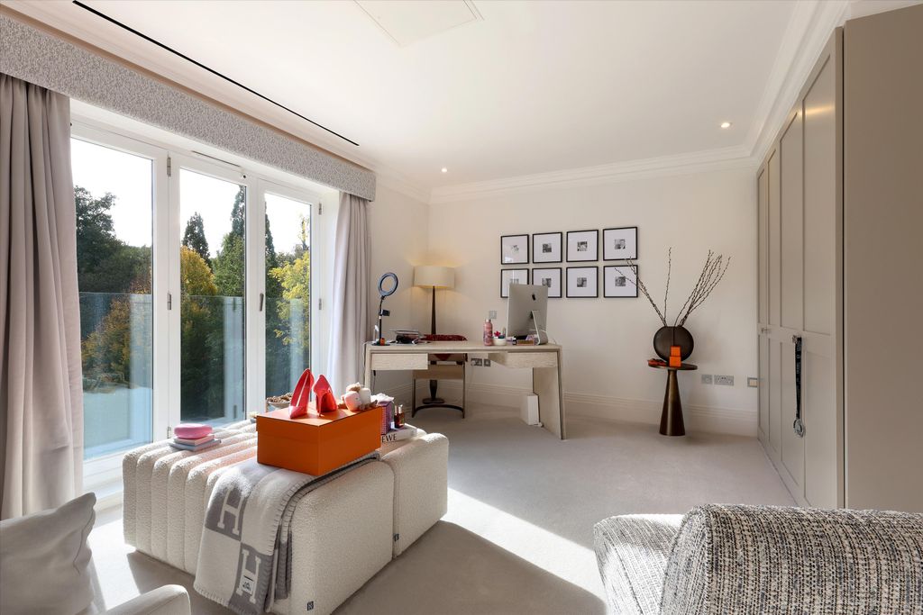 Additional image 18 of 6 bed detached house for saleKeepers Walk, Wentworth, Virginia Water, Surrey GU25