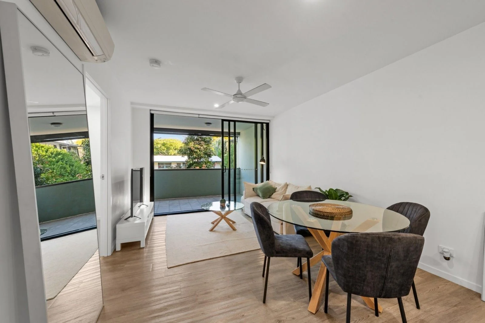 Additional image 5 of ID:21173734/88 Waldheim Street, Annerley QLD 4103