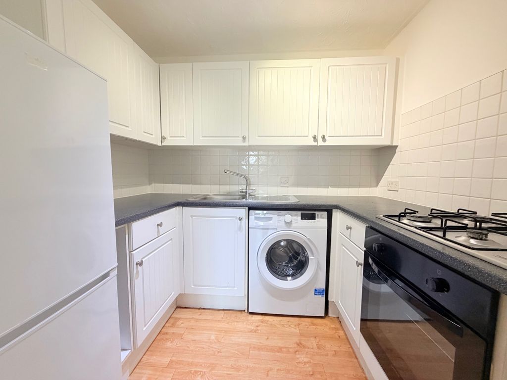 Additional image 3 of 1 bed flat for saleThe Hideaway, College Road, Abbots Langley WD5