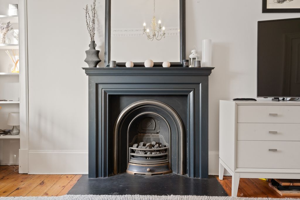 Additional image 4 of 2 bed flat for sale3 (Gf1), Cornwall Street, Edinburgh EH1