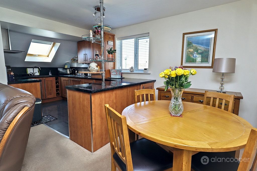 Additional image 9 of 2 bed flat for saleAlec Stewart House, Hilditch Way, Attleborough, Nuneaton CV11