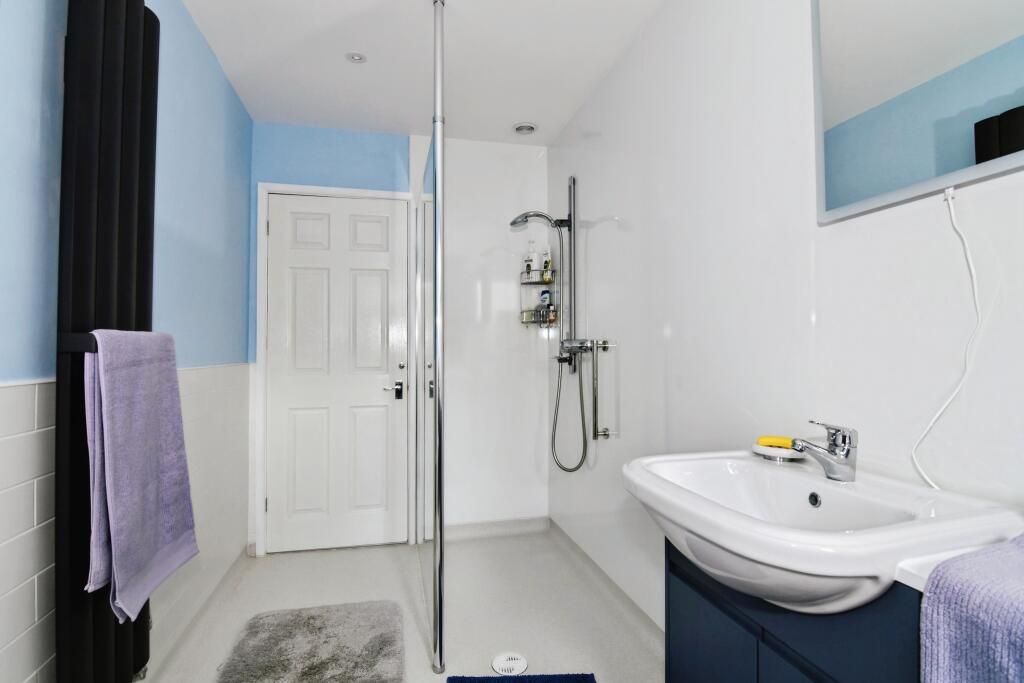Additional image 15 of 5 bed detached bungalow for saleAlverdiscott Road, Bideford EX39