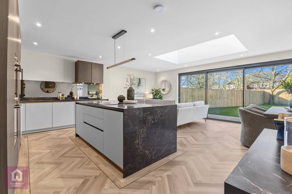Additional image 2 of 5 bed semi-detached house for saleBrentwood Crescent, Altrincham WA14
