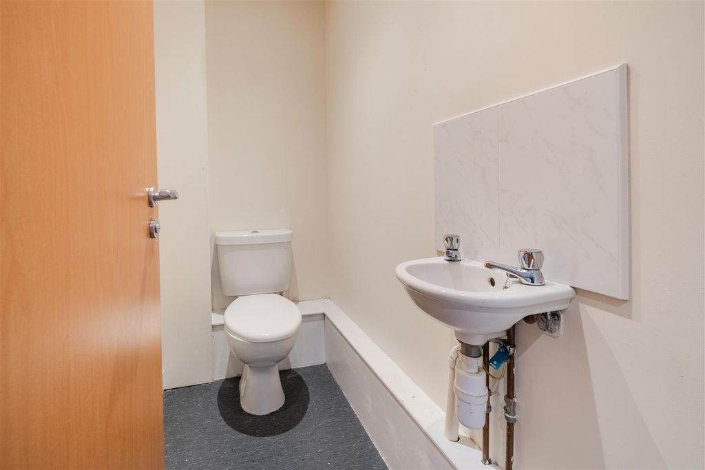 Additional image 8 of 2 bed flat for salePiccadilly Heights, Wain Avenue, Chesterfield S41