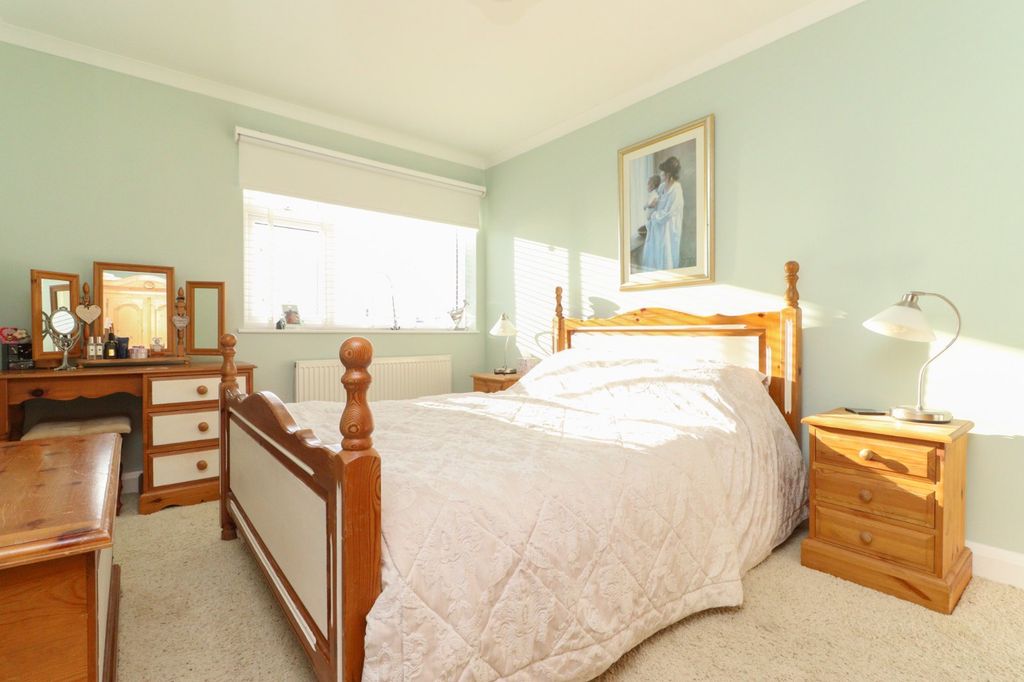 Additional image 9 of 2 bed flat for saleMinnis Road, Birchington, Kent CT7