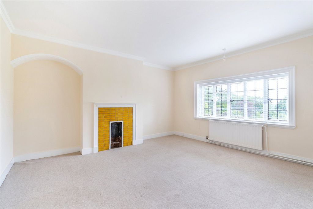 Additional image 8 of 4 bed flat for saleRowley Lane, Barnet EN5