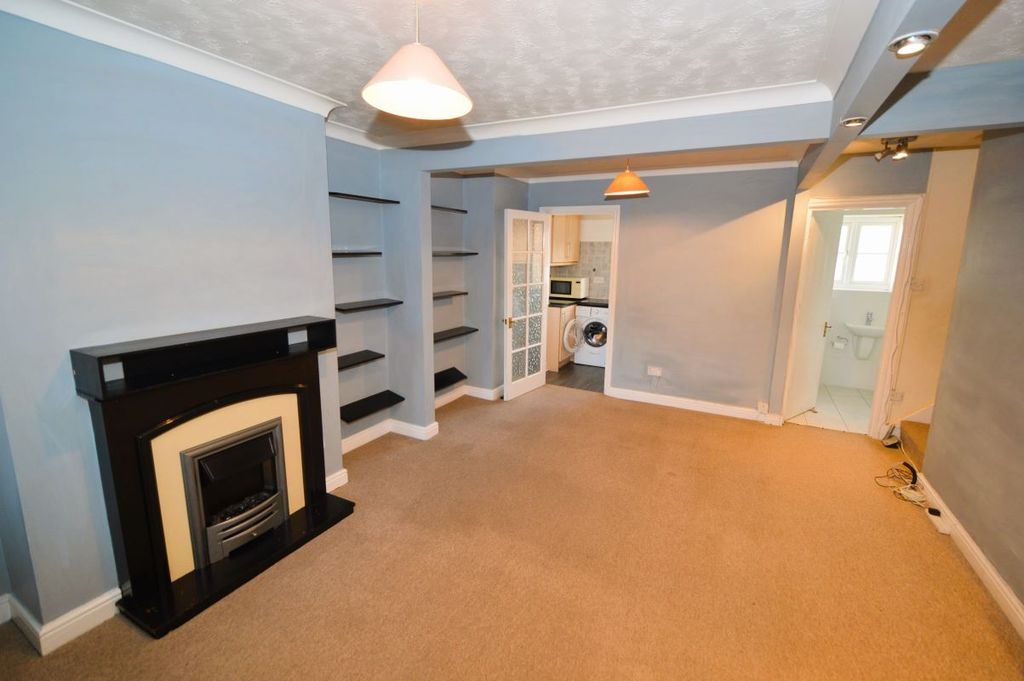Additional image 3 of 1 bed flat for sale31A High Street, Bagshot, Surrey GU19