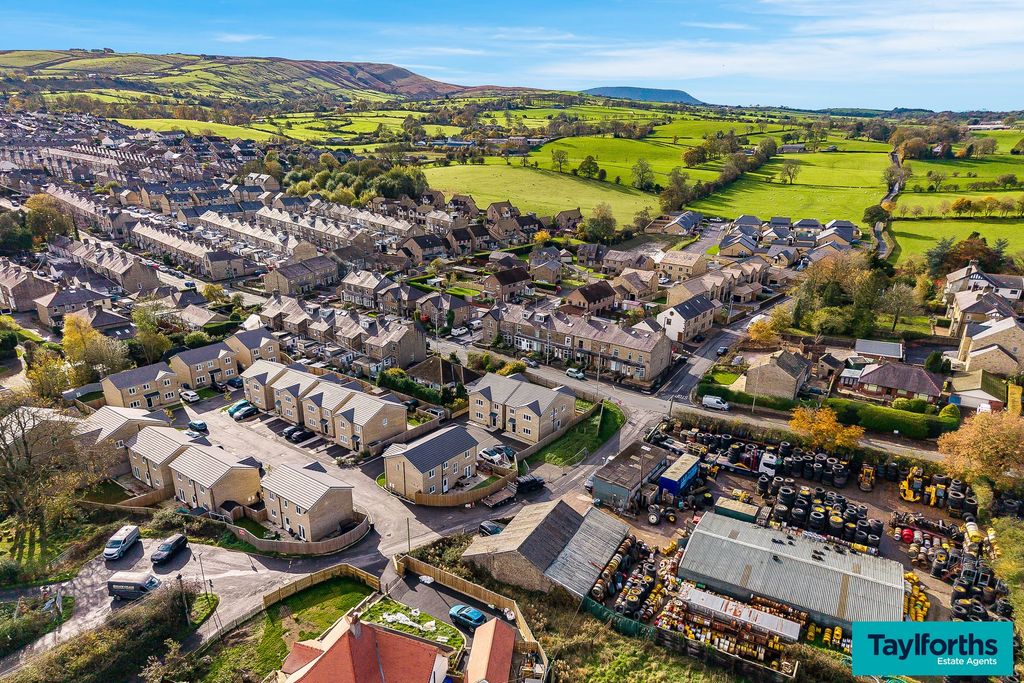 Additional image 50 of 5 bed detached house for saleLane Ends Close, Barnoldswick BB18