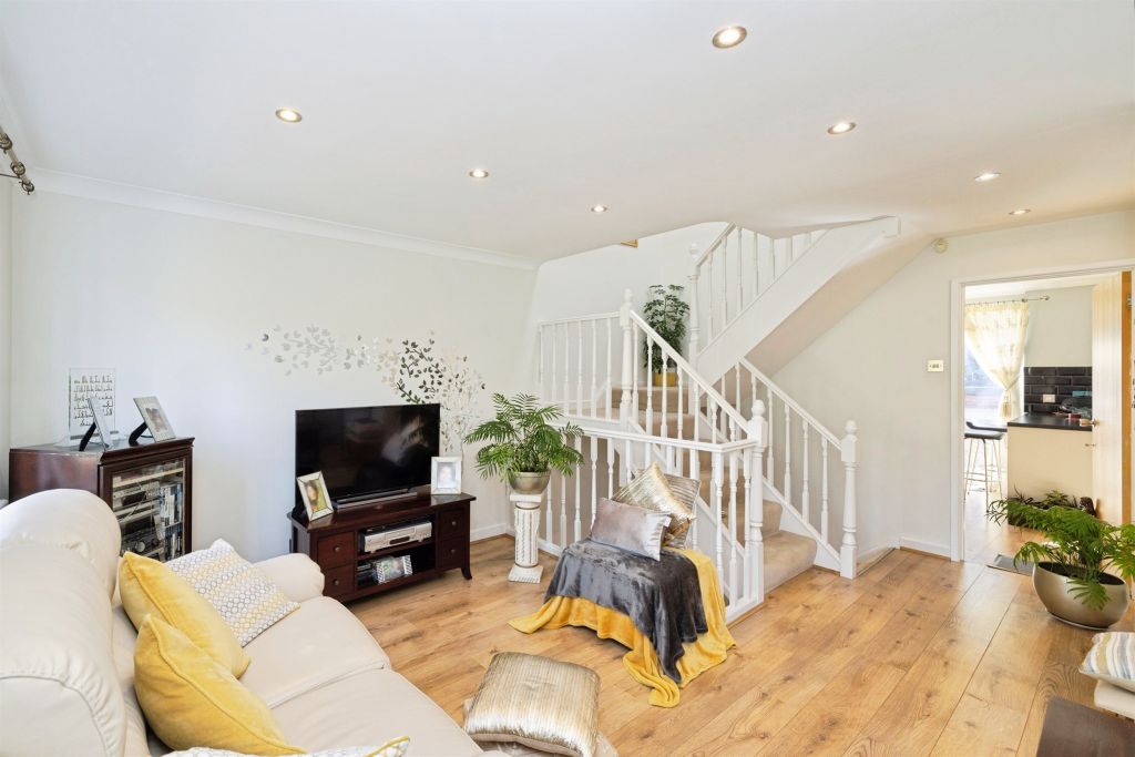 Additional image 16 of 3 bed terraced house for saleMargeholes, Watford WD19