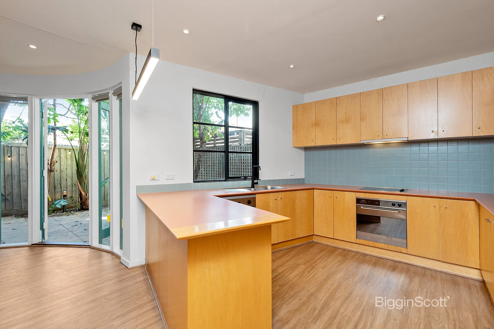 33 Waterloo Place, Richmond VIC 3121 photo 3