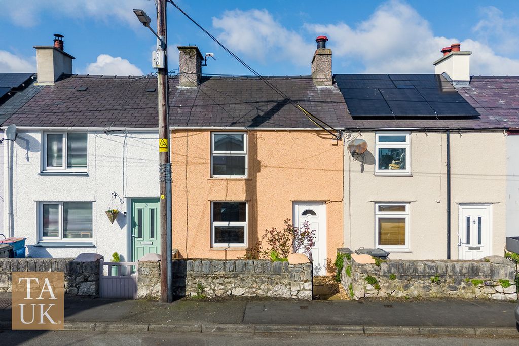 2 bed terraced house for saleBeaumaris Road, Llangoed, Beaumaris LL58