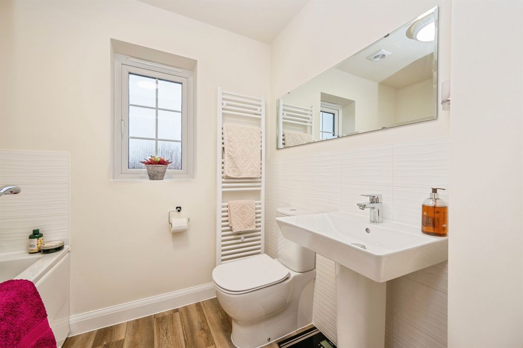 Additional image 10 of 4 bed detached house for saleHarlow Way, Ashbourne DE6