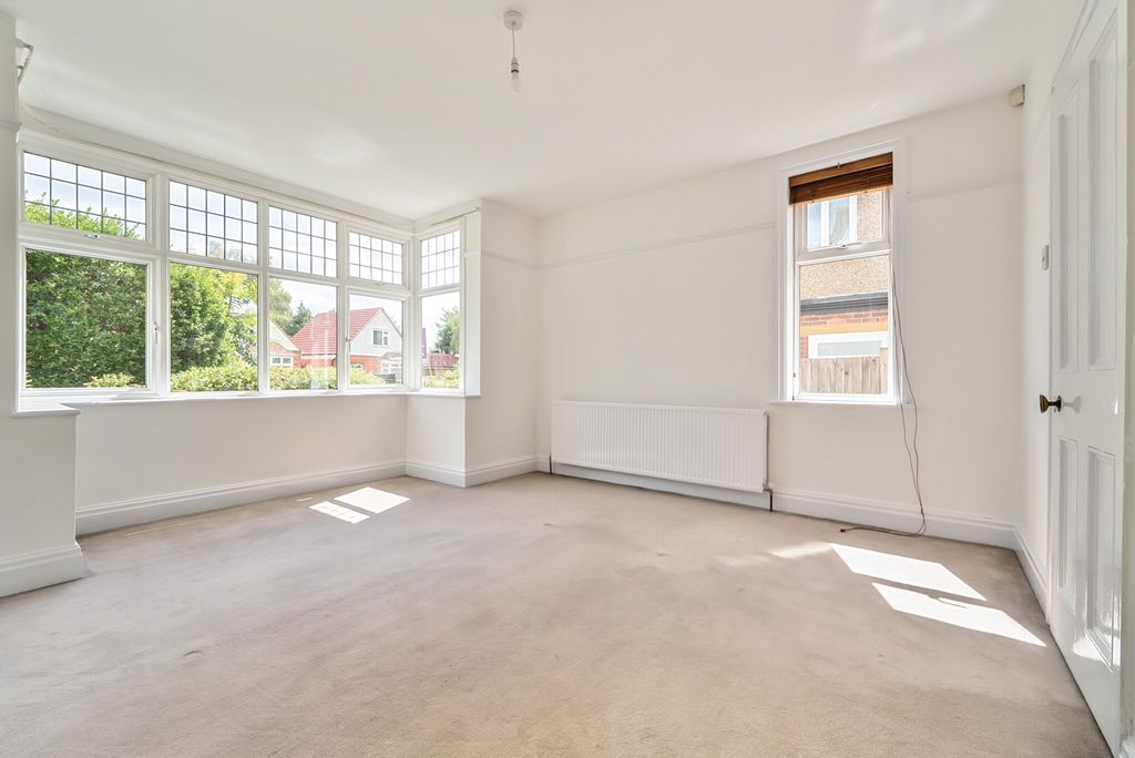 Additional image 6 of 6 bed detached house for saleNorthcourt Avenue, Reading, Berkshire RG2