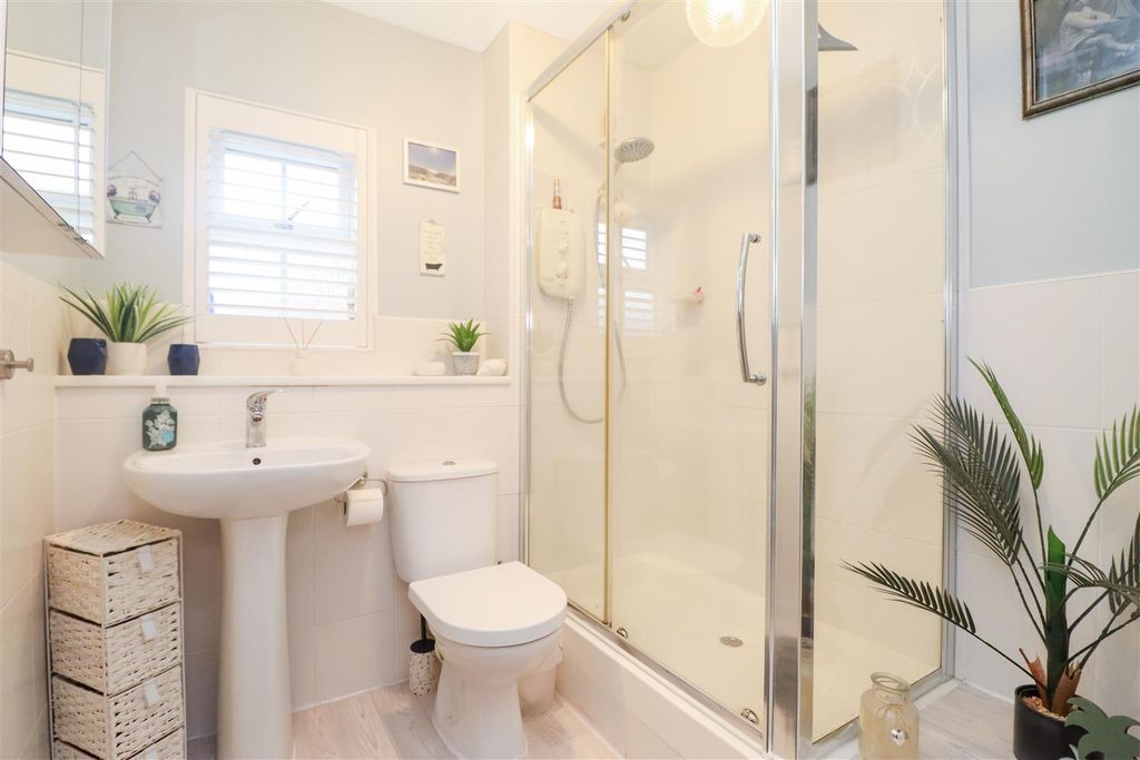 Additional image 11 of 1 bed flat for saleRosehill, Billingshurst RH14