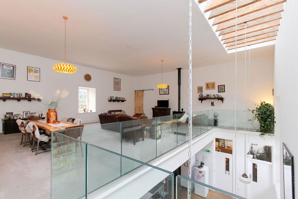 Additional image 4 of 5 bed property for saleChurch Street, Banff AB45