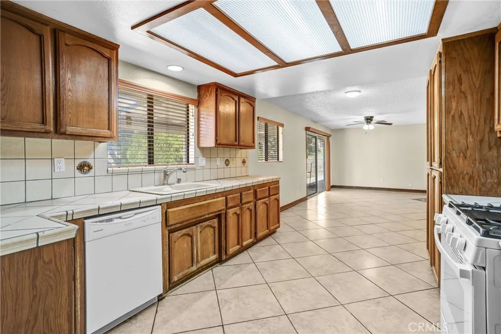 Additional image 48 of 1466 Marion Ave, Devore, CA 92407