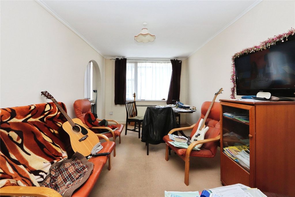 Additional image 5 of 1 bed flat for saleButtgarden Street, Bideford, Devon EX39