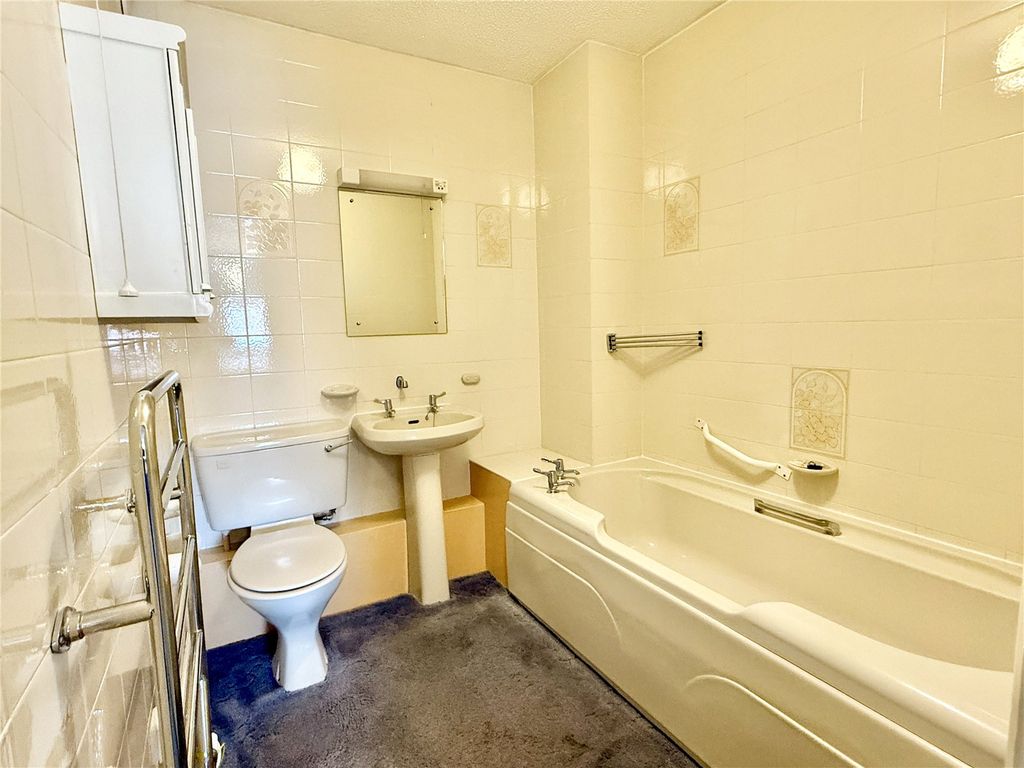 Additional image 8 of 2 bed flat for saleRegent Court, Roft Street, Oswestry, Shropshire SY11
