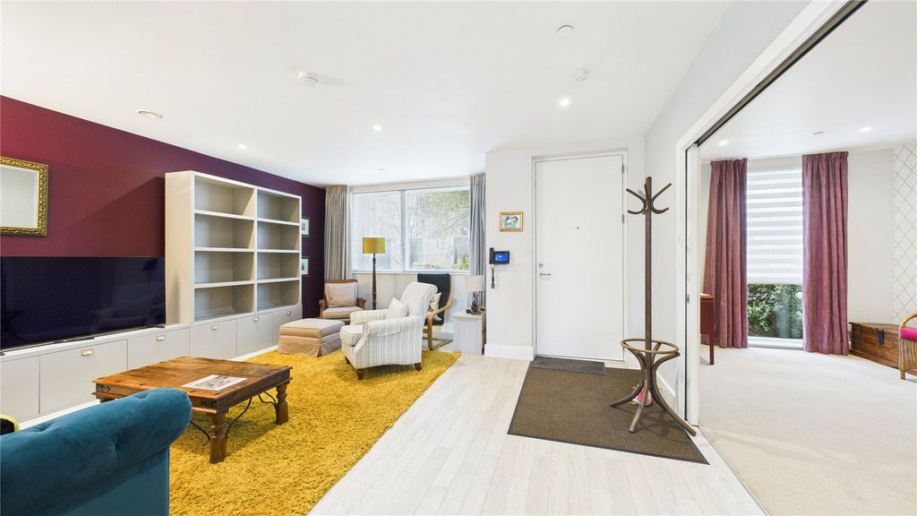 Additional image 4 of 2 bed flat for saleHorsell, Woking, Surrey GU21