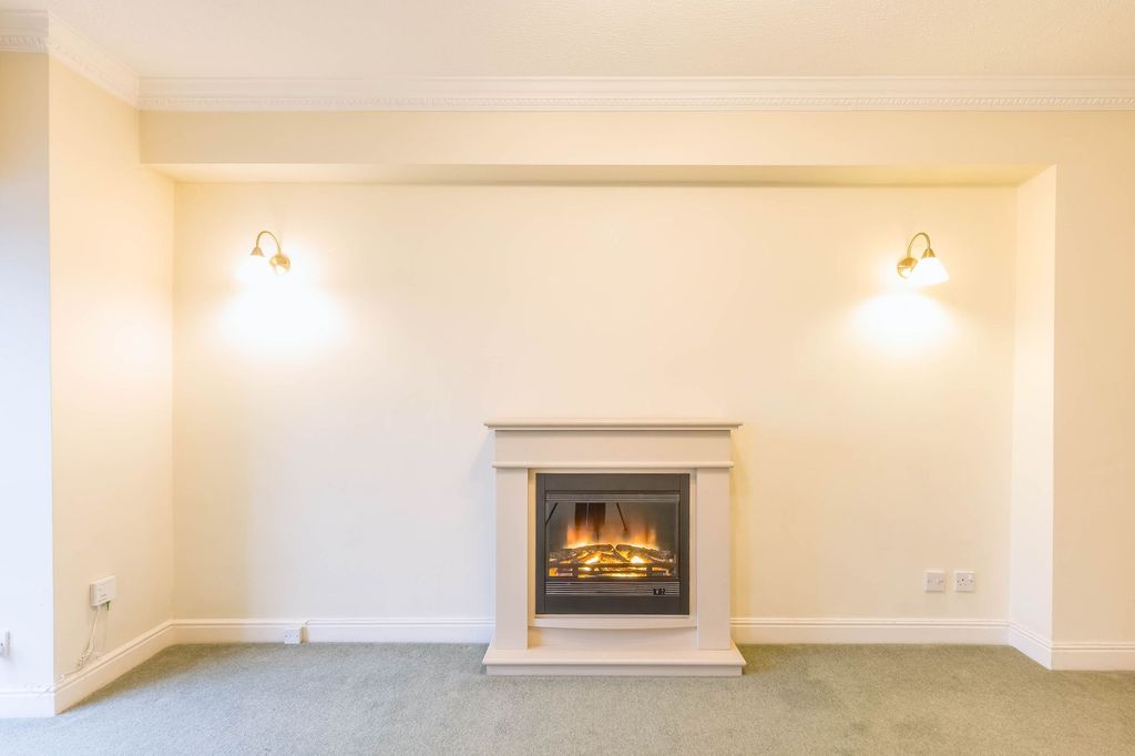 Additional image 4 of 2 bed flat for sale19 High Fellside, Kendal LA9