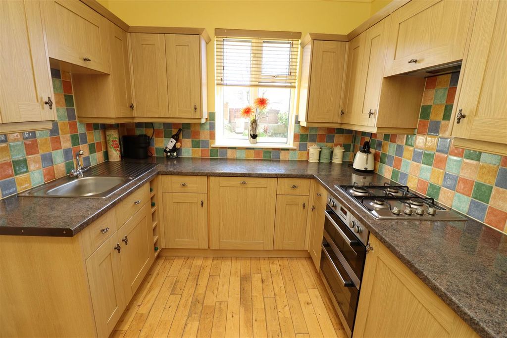 Additional image 8 of 4 bed semi-detached house for saleOakland Avenue, Sticklepath, Barnstaple, Devon EX31