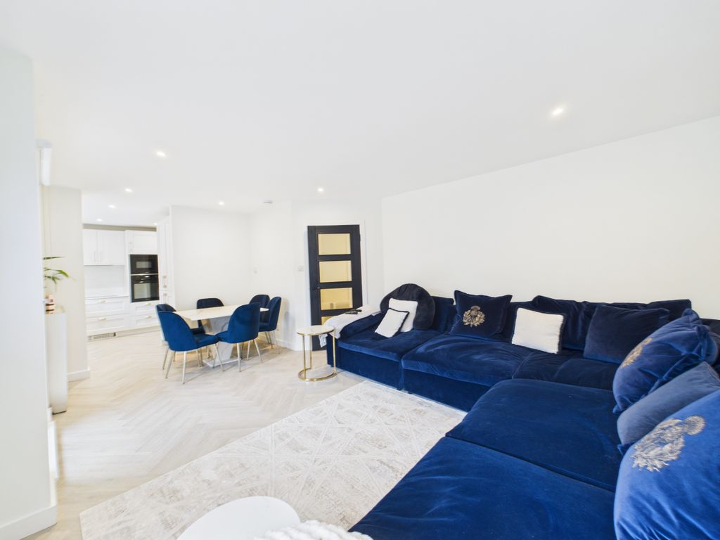 Additional image 3 of 2 bed flat for saleFlat, Ferry View, Blantyre, Glasgow G72