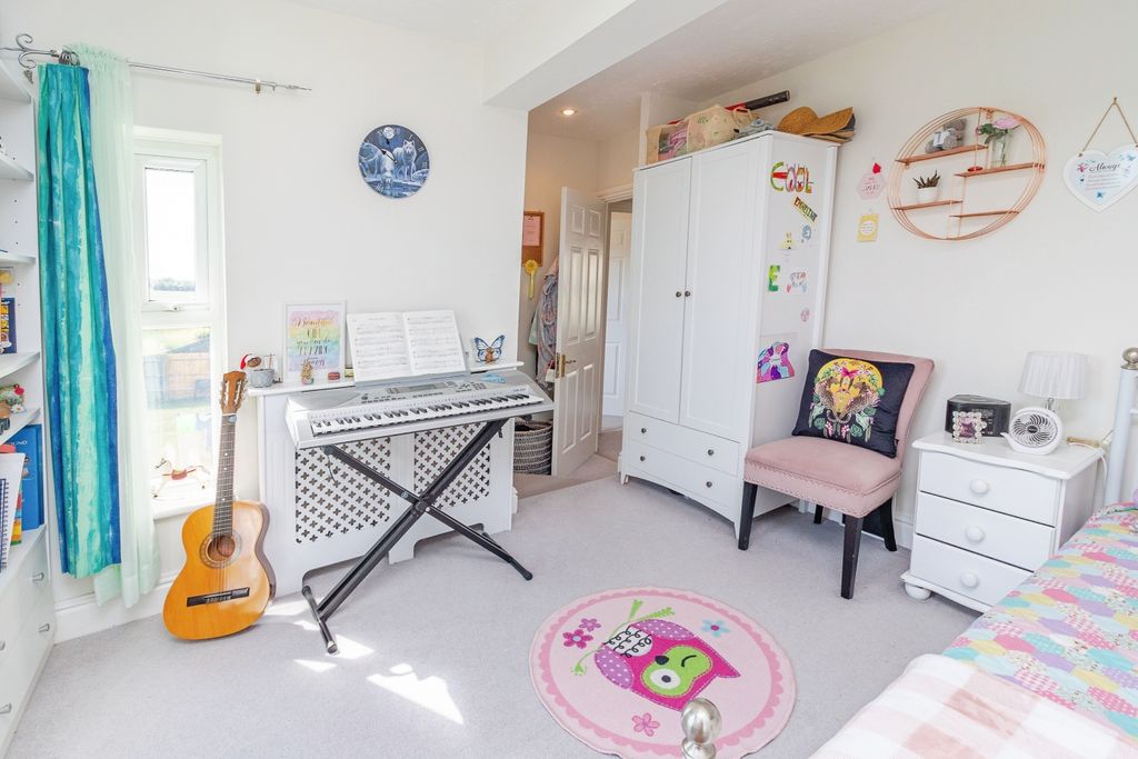 Additional image 21 of 5 bed detached house for saleGoldcrest, Aylesbury HP19