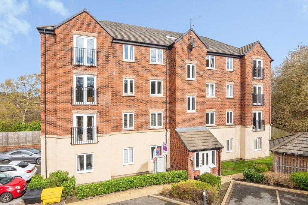 2 bed flat for saleWhitstable Mews, Wortley LS12