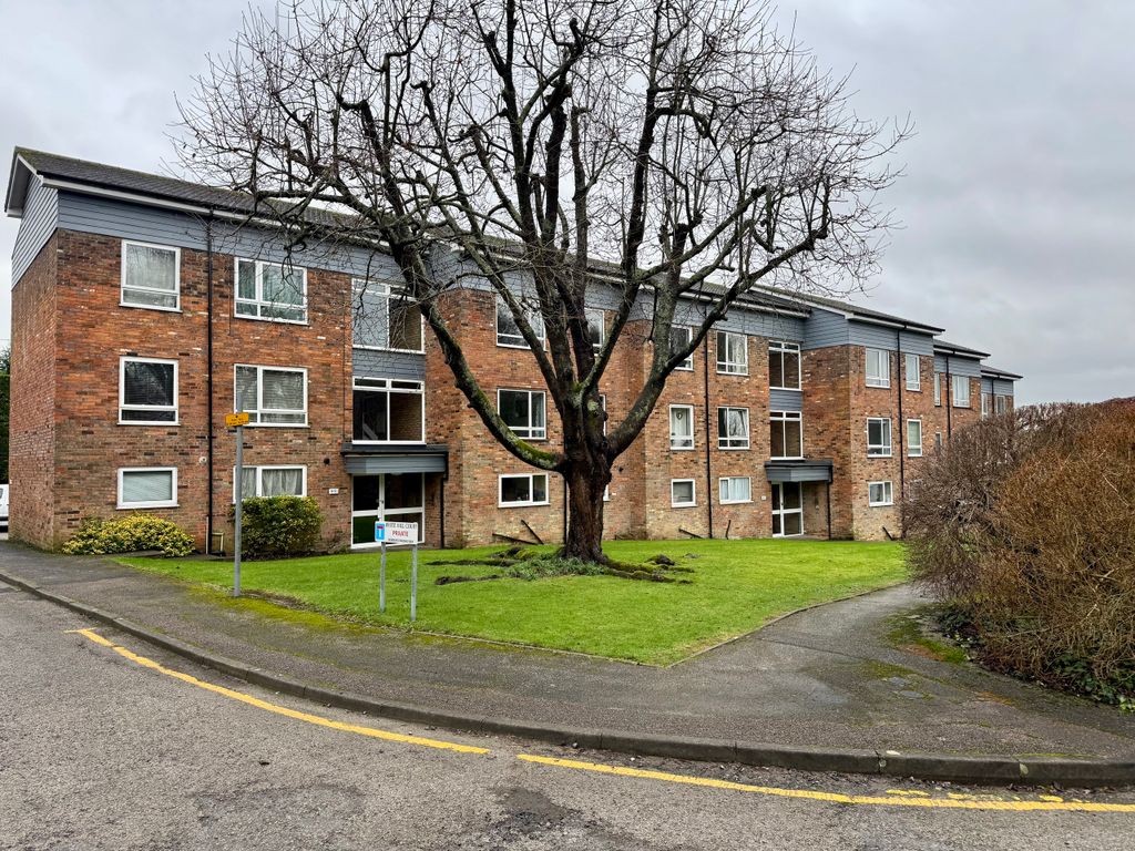 1 bed flat for saleWhite Hill Court, Berkhamsted, Hertfordshire HP4