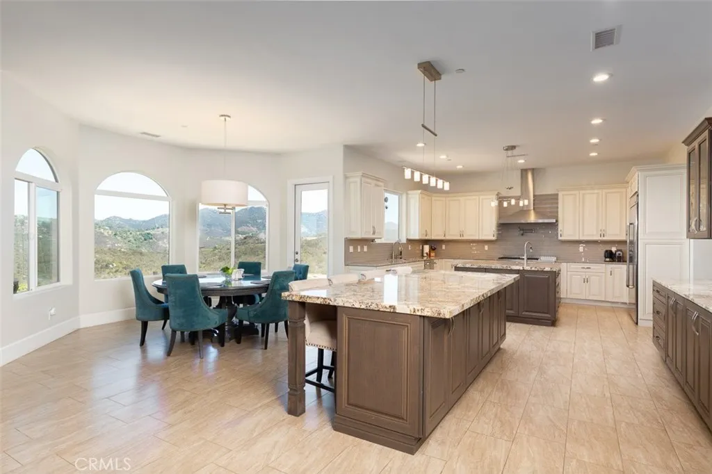 Additional image 13 of 2260 Panoramic Way, Vista, CA 92084