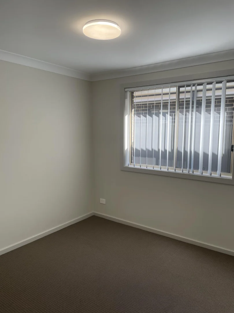 Additional image 4 of 2/5 Garland Road, Cessnock NSW 2325