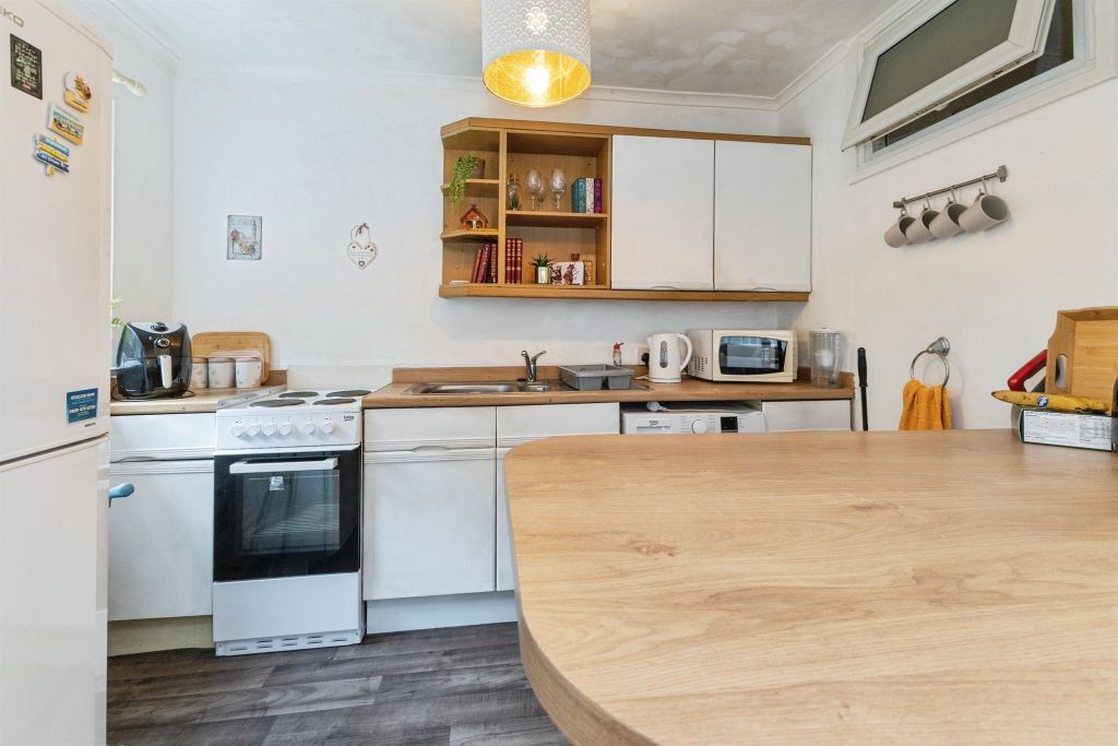 Additional image 6 of 3 bed flat for saleClaymond Court, Stockton-On-Tees TS20