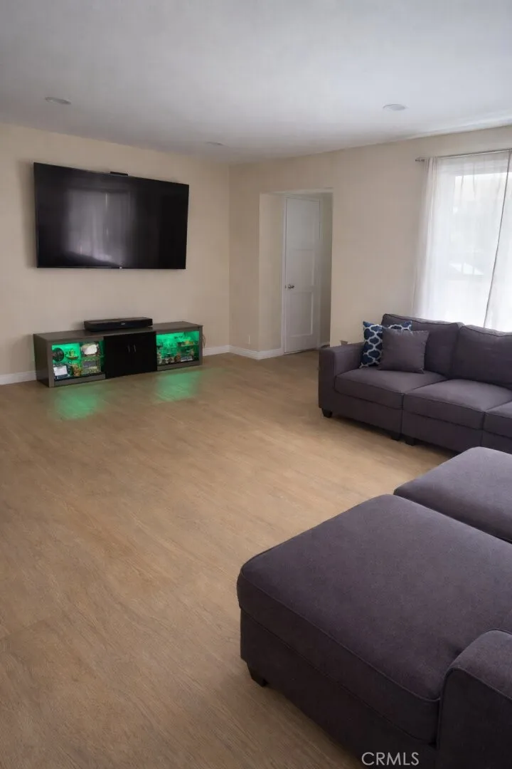 Additional image 21 of 819 E 85th Street, Los Angeles, CA 90001