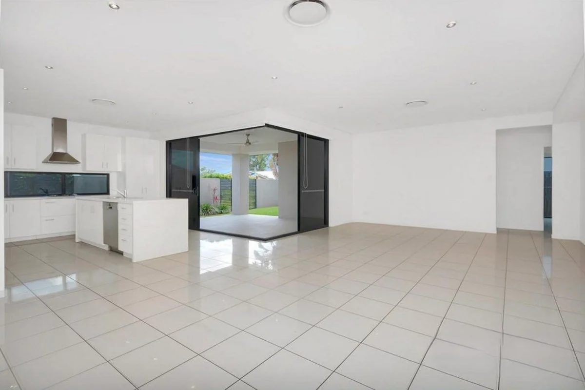 79 Waterside Drive, Springfield Lakes QLD 4300 photo 3