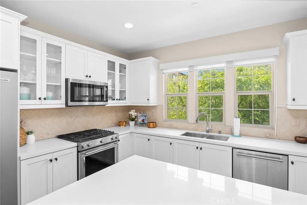 Additional image 48 of 843 Orchid Way Unit D, Azusa, CA 91702