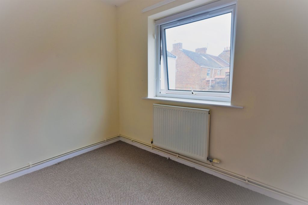 Additional image 5 of 2 bed flat for saleFormans Walk, Louth LN11