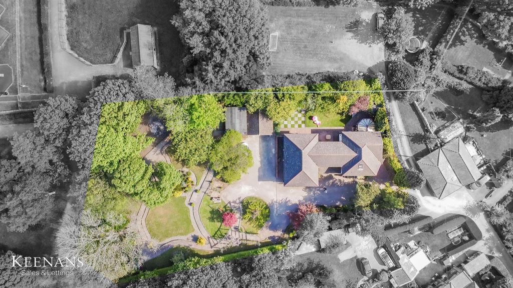 Additional image 15 of 5 bed detached house for saleManchester Road, Barnoldswick BB18