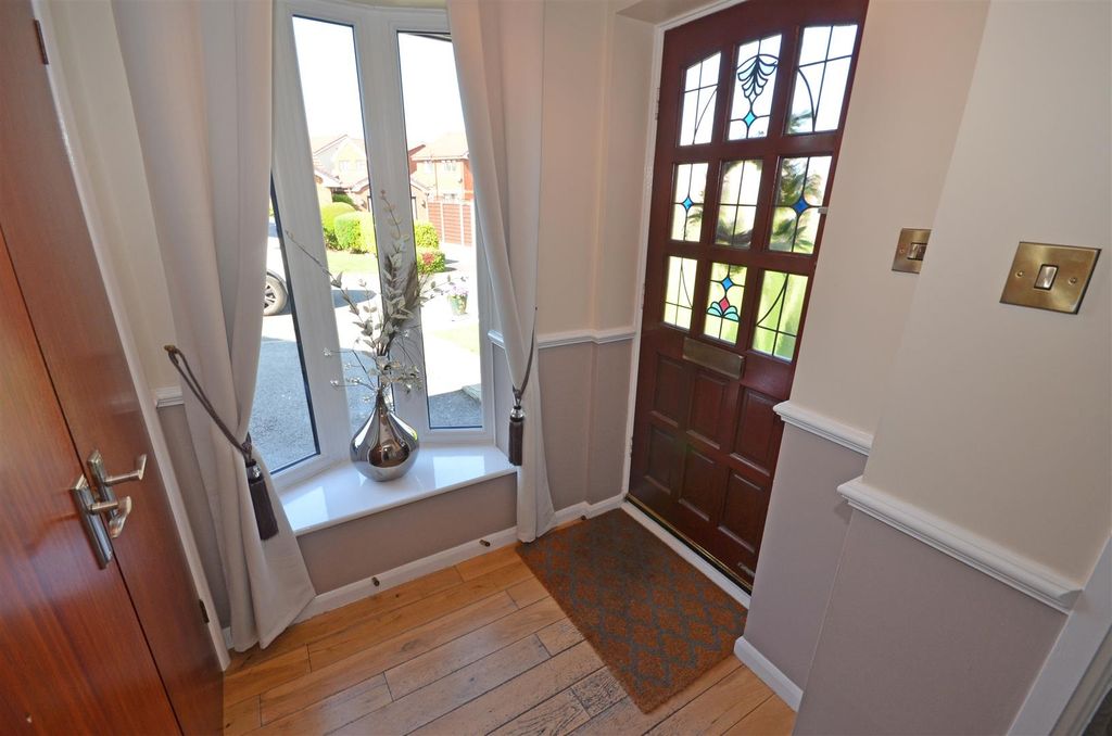 Additional image 6 of 4 bed detached house for saleLarkfield Close, Ashton-Under-Lyne OL7
